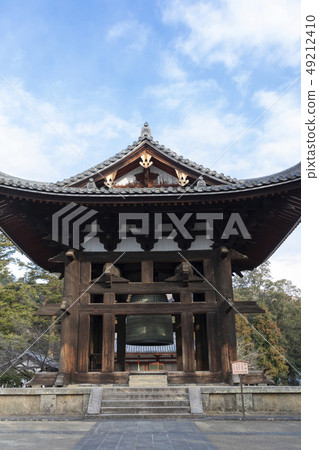 Todaiji bell tower 49212410