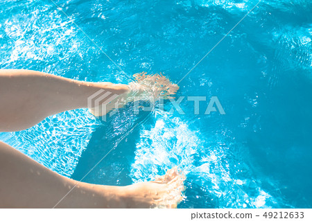 Pool female 49212633