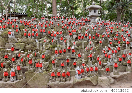 Toyokawa Inari Spirit Whale Mound 49213932