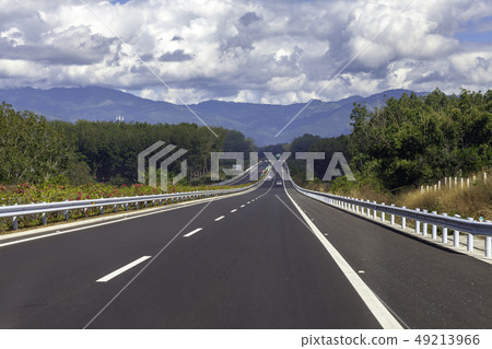 高速掩蔽巡邏車攻擊駕駛交通違規擁堵回家金邦精細服務 49213966