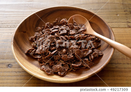 chocolate flakes 49217309