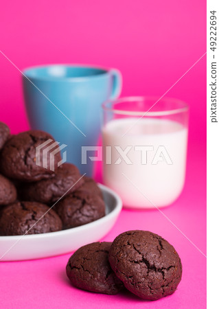 delicious chocolate chip cookies delicious chocolate chip cookies 49222694