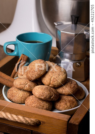 delicious cinnamon cookies 49222705
