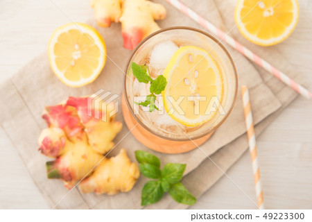 Ginger ale Ginger ale 49223300