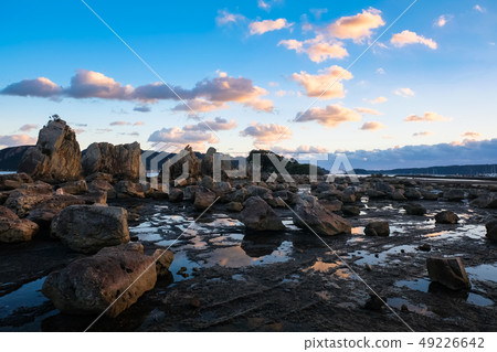 Kushimotocho橋樑堆岩石晚上 49226642