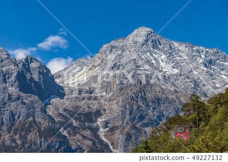 China Lijiang Jade Dragon Snow Mountain China Jade Dragon Snow Mountain 49227132