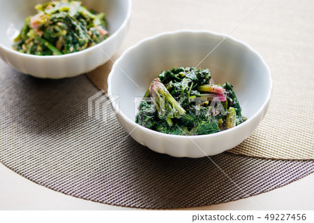 Sesame with spinach Sesame with spinach 49227456