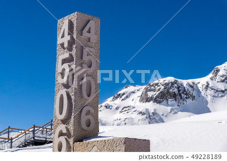 中國麗江玉龍雪山 中国観光スポット China Jade Dragon Snow Mountain 49228189