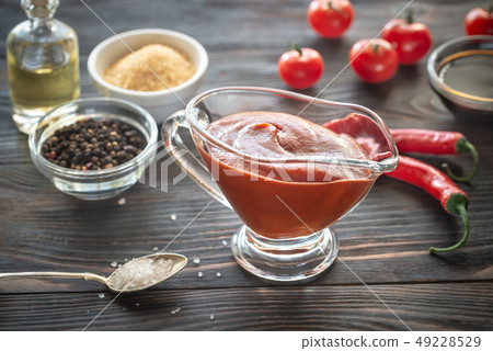 Barbecue sauce in gravy boat Barbecue sauce in gravy boat 49228529