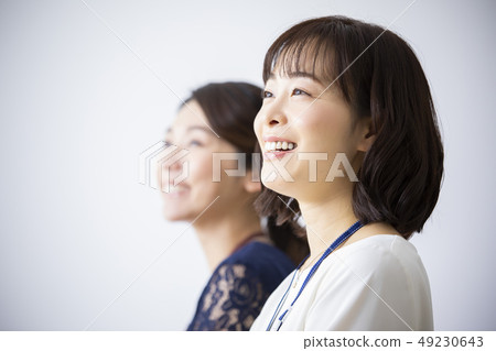 兩個女人 兩個女人 49230643