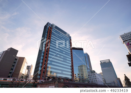 Tokyo cityscape in Japan I want to see a plane cloud and JR Kanda Mansei Bridge Building etc. Tokyo cityscape in Japan I want to see a plane cloud and JR Kanda Mansei Bridge Building etc. 49233419