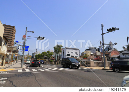 View the Tokyo Bridge intersection from Kyobashi Kawadori near Kyobashi in Tonomachi, Matsue City, Shimane Prefecture 49241879