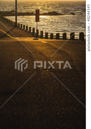 to do something over again in exactly the same way, road, Sea 49244345