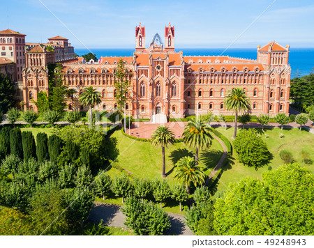 Comillas Pontifical University, Spain Comillas Pontifical University, Spain 49248943