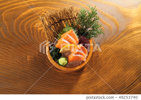 三文魚生魚片 49253740