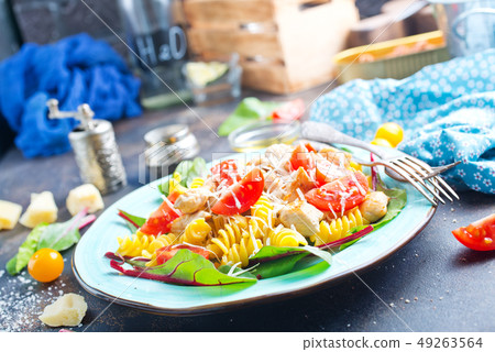 pasta with chicken 49263564