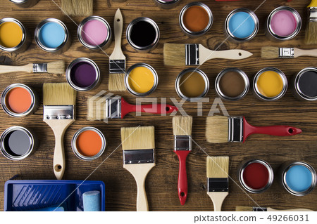 Tin cans with paint and brushes Tin cans with paint and brushes 49266031
