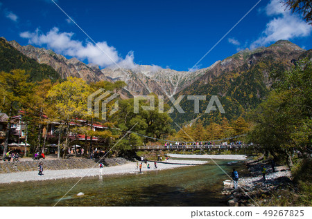 Kamikochi秋天秋天葉子季節Kappabashi 49267825