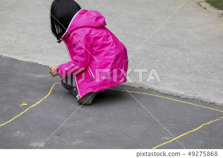 畫圖、小孩、塗鴉、絵、子供、落書き、Drawing, children, graffiti, 49275868