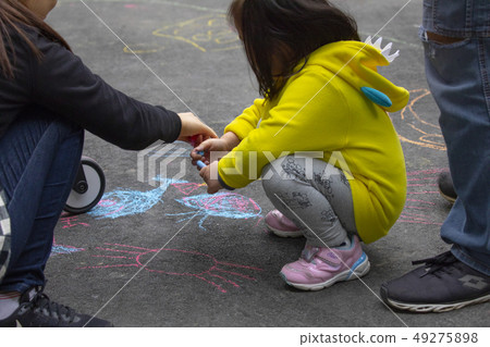 畫圖、小孩、塗鴉、絵、子供、落書き、Drawing, children, graffiti, 49275898