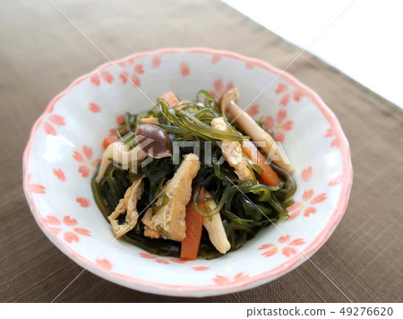 Delicious boiled simmered kelp and shimejime Delicious boiled simmered kelp and shimejime 49276620
