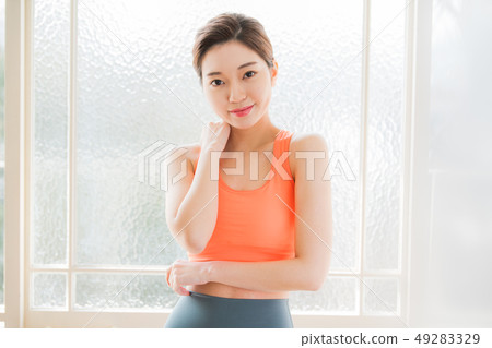 女式運動服 女式運動服 49283329