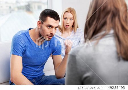 couple with problem at family psychologist office 49283493
