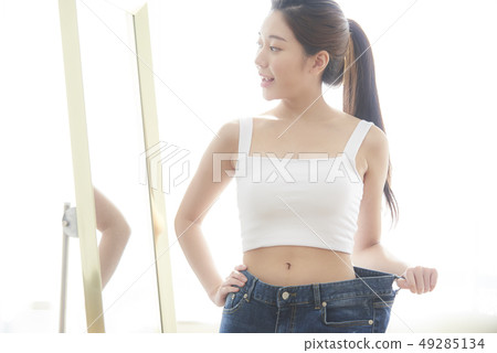 Woman diet 49285134