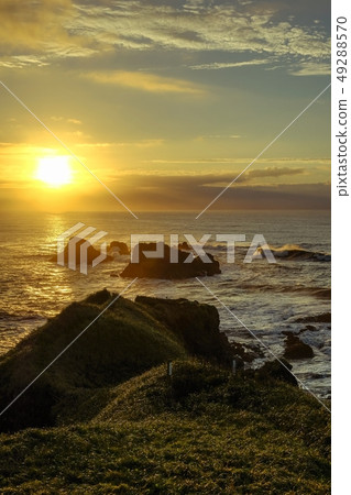 Dawn of Kiritappu Point Dawn of Kiritappu Point 49288570