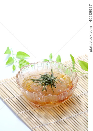 Spotted seaweed 49289957