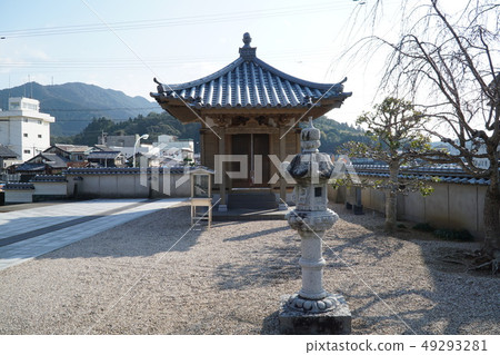 [New Shikoku Mandara Sacred Ground] No. 85, Warajidaishi, built at Mantokuji Temple with private property, Mugi Town, Kaifu District, Tokushima Prefecture 49293281