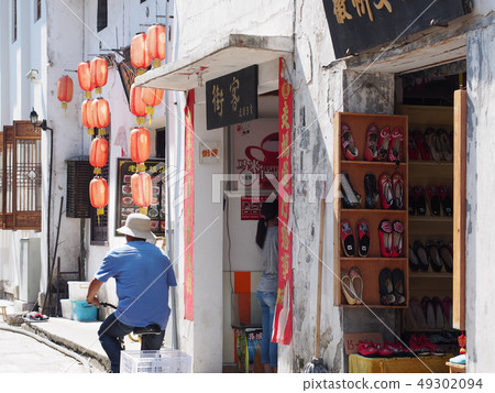 中國安徽省,世界遺產“安徽南部的老村莊”〜洪村/安徽宏村,中國 中國安徽省,世界遺產“安徽南部的老村莊”〜洪村/安徽宏村,中國 49302094