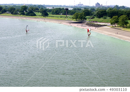 Windsurfing (in Sai Lake Doman Green Park) 49303110
