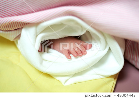 Newborn baby Newborn baby 49304442