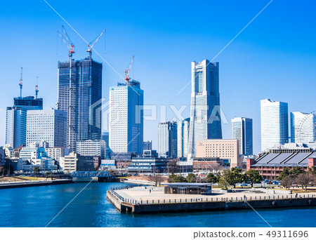 藍天和港口風景橫濱灣地區 藍天和港口風景橫濱灣地區 49311696