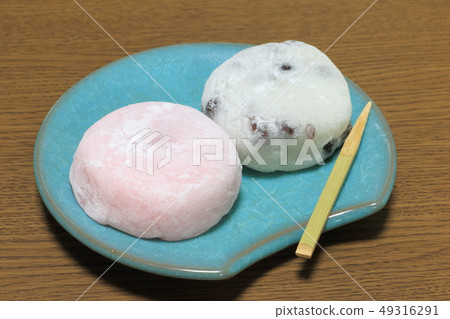 Sakura Daifuku and Mame Daifuku Sakura Daifuku and Mame Daifuku 49316291