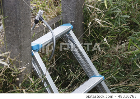 Stepping and taking place by "shooting iron" 49316765