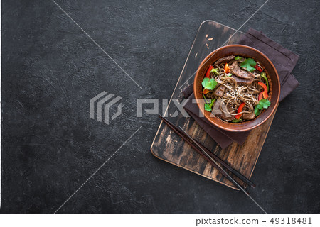 Stir fried soba and beef 49318481