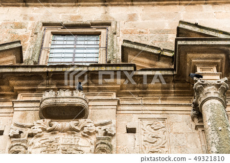 Crows on the facade of the church of San Francisco Javier in the Plaza de San Jorge in the old town 49321810