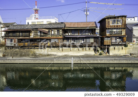 Okayama Kurashiki City Tamashima Tamashima Town Preservation Area Old houses along the Tamekawa New Port Bridge nearby 49329009