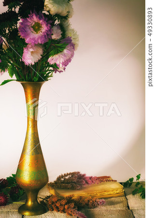 Beautiful pink flowers in vase Beautiful pink flowers in vase 49330893