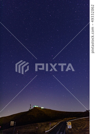 斯諾伊山滿天星斗的天空 49332862