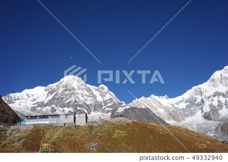 [Nepal] [Pokhara] [Mountain climbing] 49332940