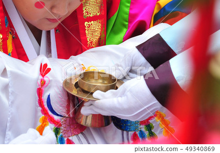 Korean traditional wedding ceremony Korean traditional wedding ceremony 49340869