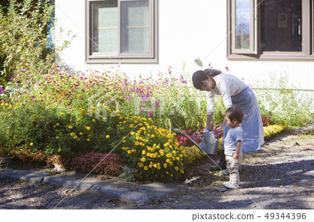 父母和孩子園藝 49344396