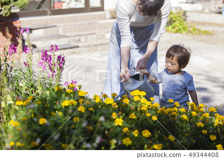 父母和孩子園藝 49344408