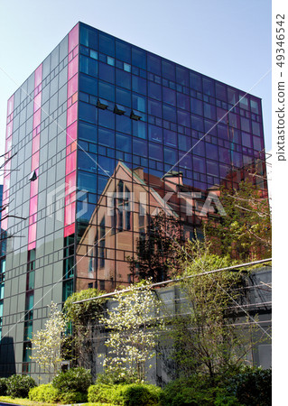 Modern office building in Munich in Germany Modern office building in Munich in Germany 49346542