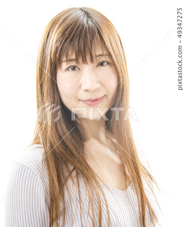 美麗的舞獅少女舞30's晚日本女人長發棕色頭髮直美麗的女人可愛智力漂亮 美麗的舞獅少女舞30's晚日本女人長發棕色頭髮直美麗的女人可愛智力漂亮 49347275
