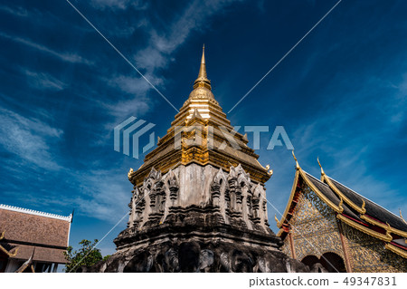 Wat Chiang Man at sunrise 49347831