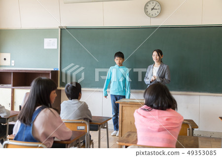 Primary school student image Day-to-day transfer student Primary school student image Day-to-day transfer student 49353085